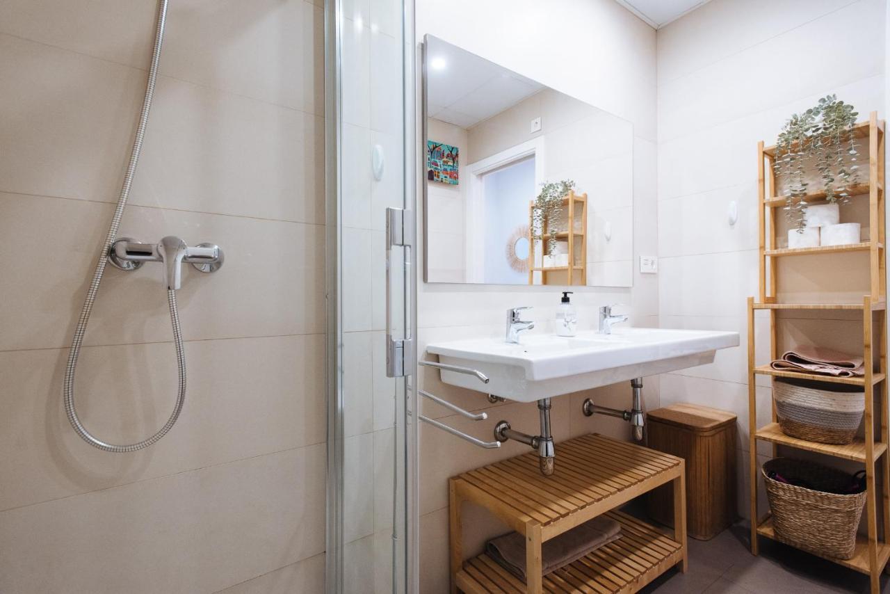 Apartamento Estelar Con Piscina Y Garaje Nervion Apartment Seville Exterior photo