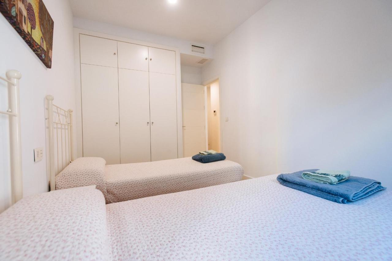 Apartamento Estelar Con Piscina Y Garaje Nervion Apartment Seville Exterior photo