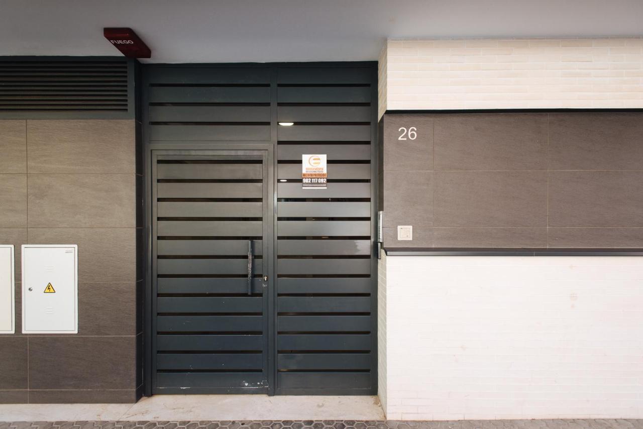Apartamento Estelar Con Piscina Y Garaje Nervion Apartment Seville Exterior photo