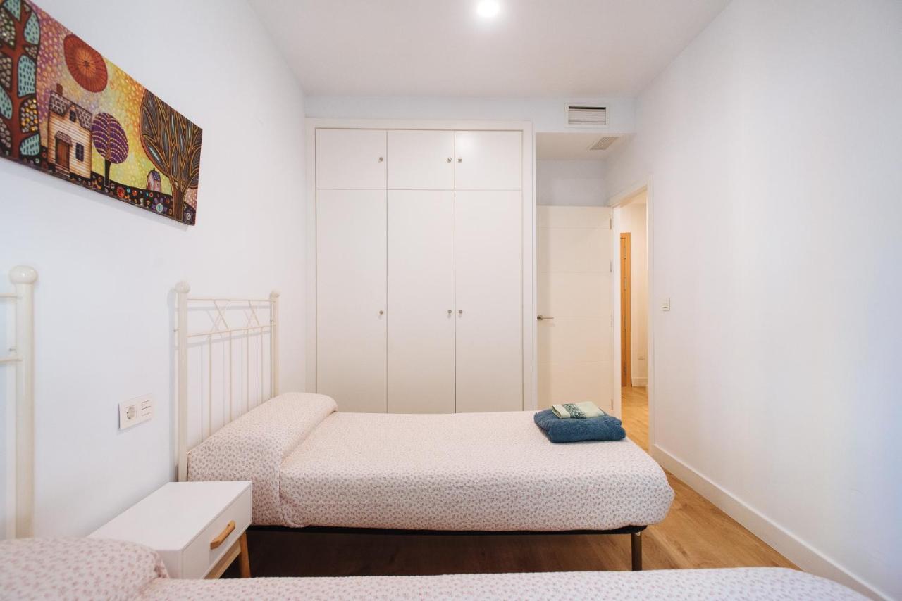 Apartamento Estelar Con Piscina Y Garaje Nervion Apartment Seville Exterior photo